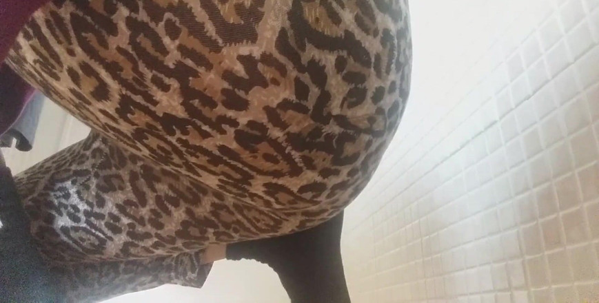savannahamatoriale: Yoga Time! but Finally I Start to....