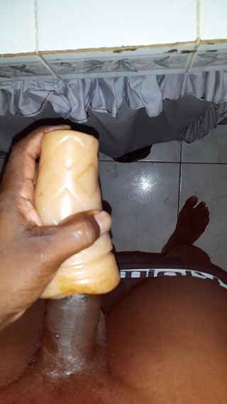 Islandvibes69: Jerking off S11 E5