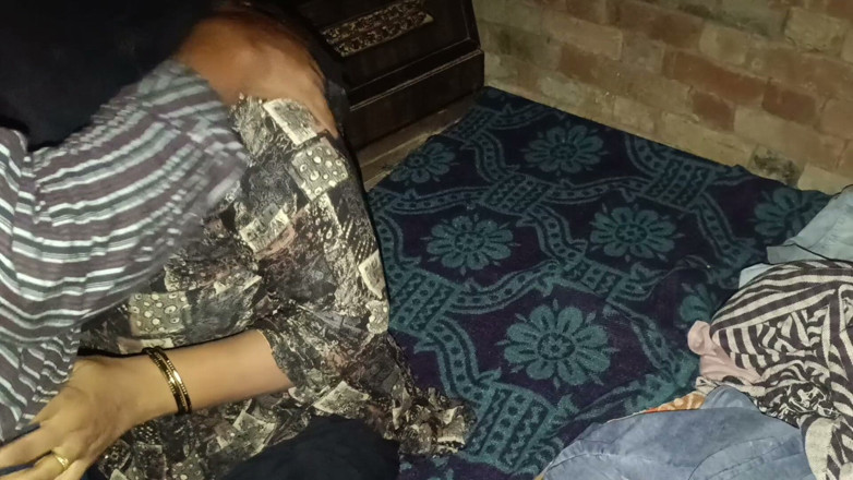 Bhabhi UP: Muskan Bhabhi Bhartiya Lugai