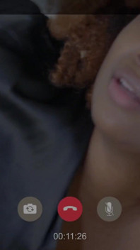 Regardez ta copine se faire baiser par un autre mec lors de ton rendez-vous vidéo pour la Saint-Valentin ici