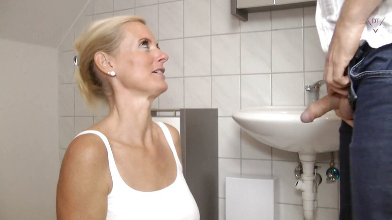 Dirty Tina: Писсинг и экстремал с кримпаем