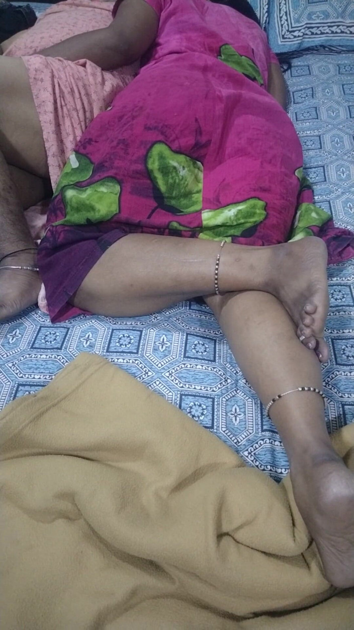 Tamil lesbian: Lesbian Tamil menjolok pepek panas