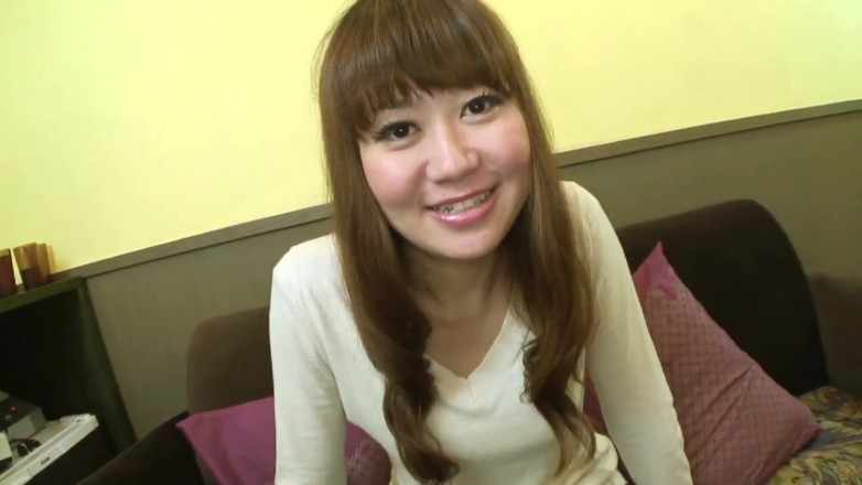 Japan Lust: Adorable Japanese MILF amateur explores