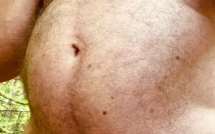 Exhibitionistman: Nahý výstřik v lese