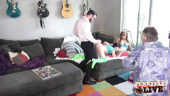 Penny Pax: Jděte do zákulisí s děvkou Penny Pax !!