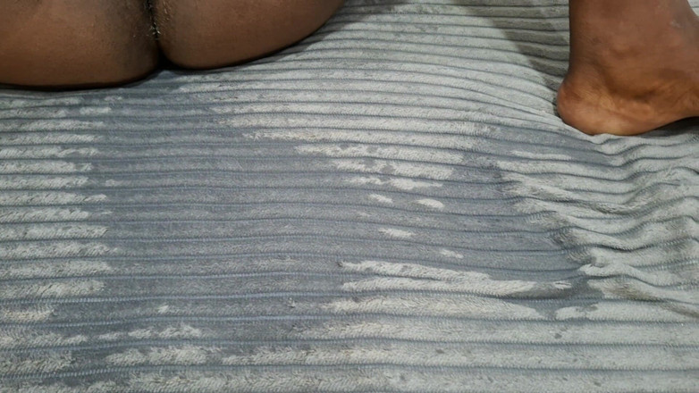 BMCs: I Soaked the Whole Bed From Hitting My G-spot so...
