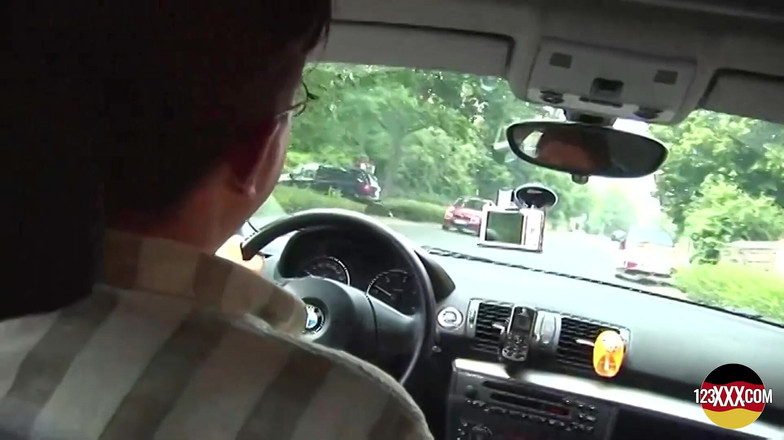 123XXX - Fucked Amateurs in Germany!: Urocza laska podskakuje na wielkim twardym kutasie