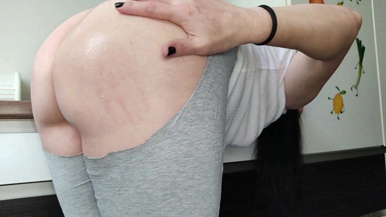 Winonna8: Sexy MILF fickte sie in der küche