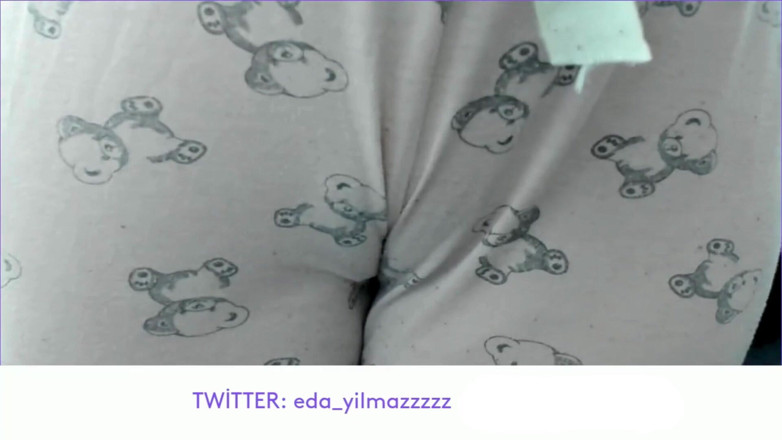 bigass_sexy_bigboobs: Cameltoe- Masturbate with Pajama- Rubbing Pussy with Pajama