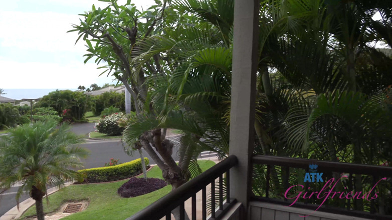 ATK Fans (Girlfriends): Liburan virtual di hawaii sama peyton coast bagian 1