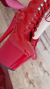 Lady Angela Red Pleaser Buty Nylonowe Stopy i Gołe Stopy Tatuaż Pedicure