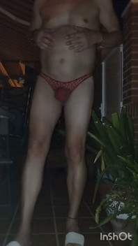 In Thong Sobando Mein Arsch auf der Terrasse