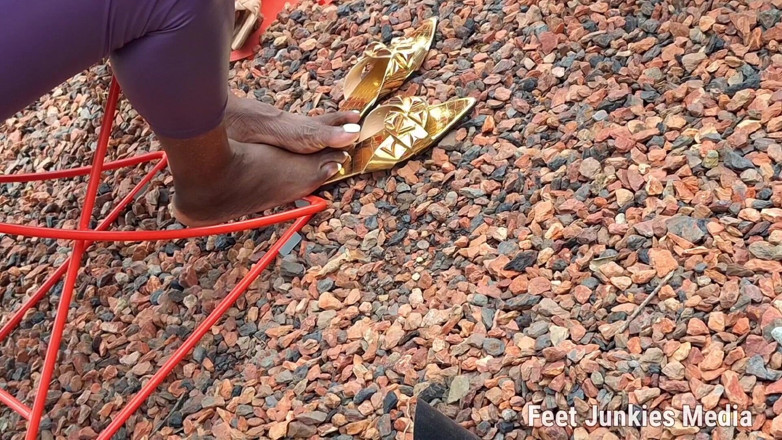 Foot Patrol: Essence Kaki di Pusat Konvensyen Blvd