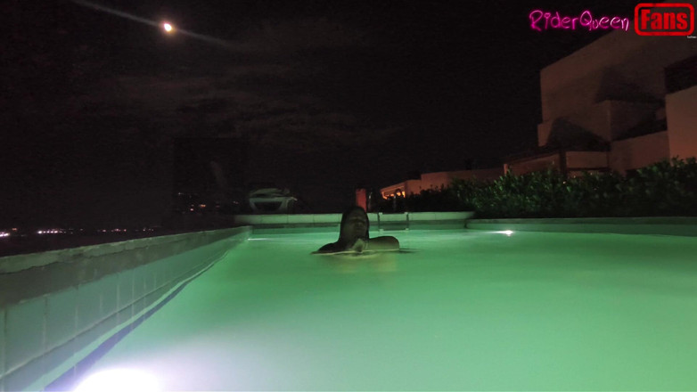 Only Riderqueen BBW Step Mom Latina Alone: Videoclipuri pentru fani; Rq Doar pentru tine, Travel