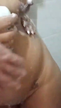 의붓형제의 대물 자지 tatuaj를 따먹는 미국 뉴욕의 처진 젖탱이 18살 갈색 머리