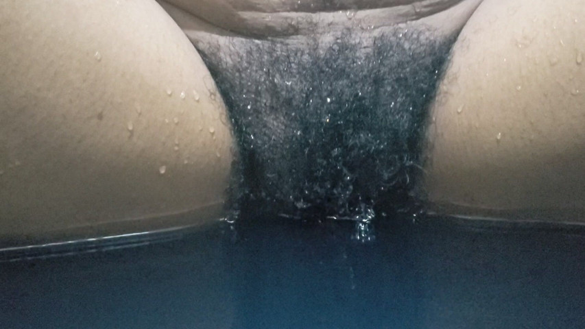 Hot Wife Big Pussy Close up in Ocean Waves, Standing up Homemade Sex Carrying (Monicalym)