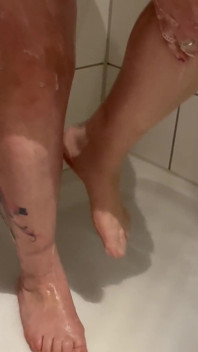 BBW Pissar i badrummet
