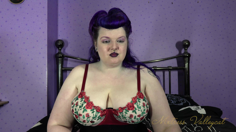 Mxtress Valleycat: Att ignorera dig är min egenvård