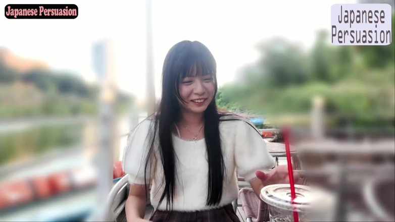 Asian cutie: Recepční hledá ověření, odvážné setkání se zabuduje do intenzivní scény...