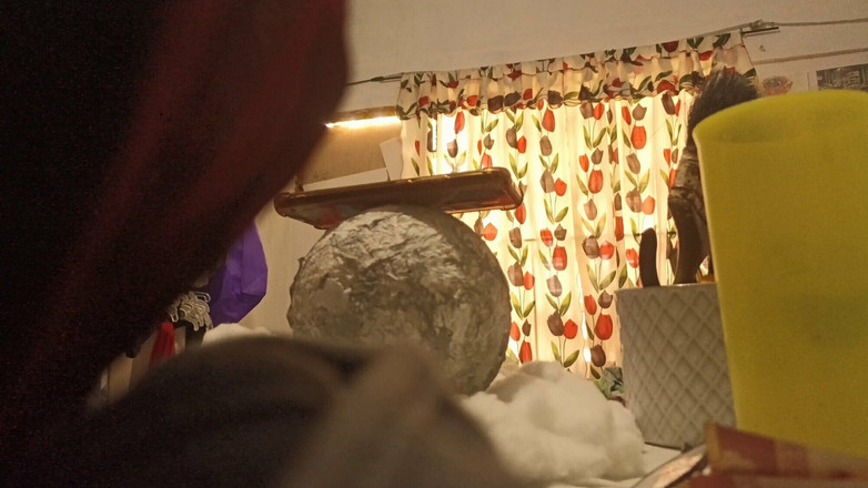 Karmicoxv: La moglie paffuta si mette i vestiti in camera da...