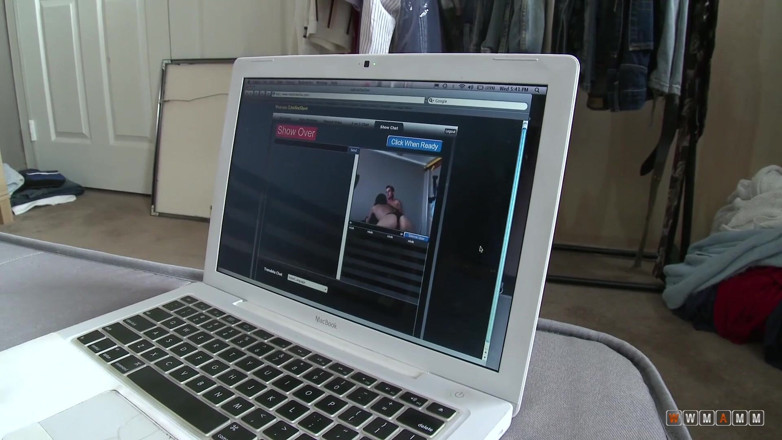 WWMAMM: Model webcam menunggangi kontol kekasih ketika menemukannya menontonnya