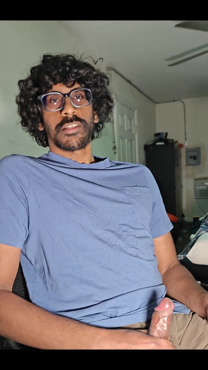 NANDgasm: Kıyafetlerinle biraz dağınık oluyor.