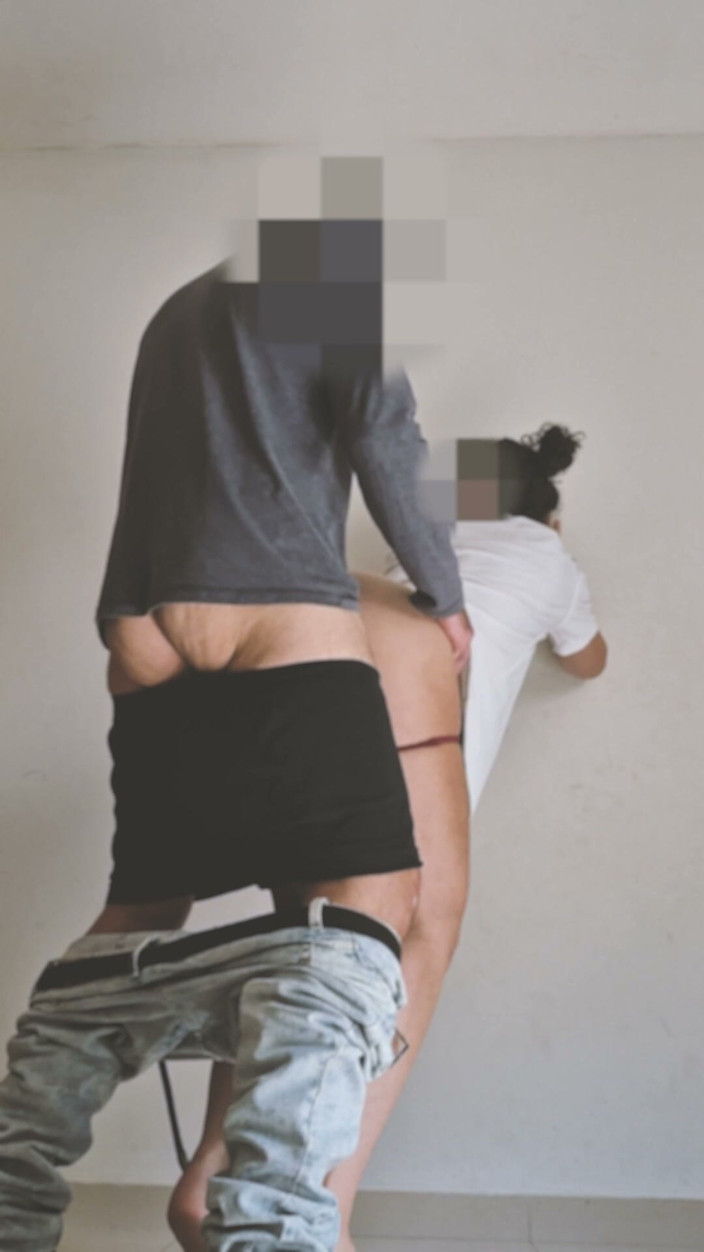 Branquinha De Leite: Baju besar, seluar dalam - blowjob ruang tamu dan kongkek berdiri