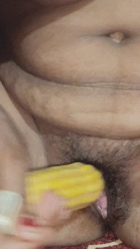 Indian Homemade Yellow Colour Corn with Condoms Very Hrad Sex Masti My Wife Best Sex Videos