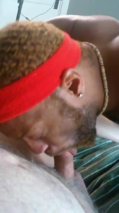 Kennie Jai: Kennie Jai Worships Bear Feet!