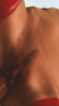 Kawan-kawan yang selesa 2_busty MILF blonde berkongsi kawan blondenya dengan suaminya