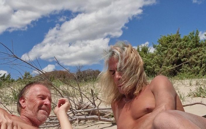 Gigi and David: Sex Show Stripchat, Nudist Beach, Shemale and Guy, Gigi and...