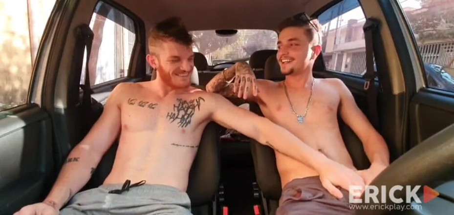 carmonaoficial: Carmona E Erick Diaz Batendo Uma Ate Gozar No Centro...