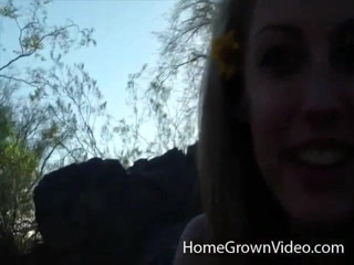 Homegrown Oral: Daisy sucking cock outdoors