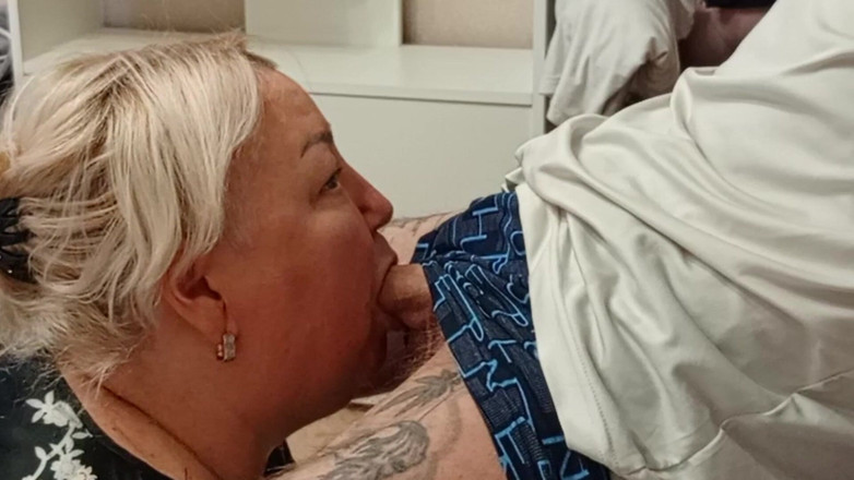 Zona901: Üvey anne yeterince boşalmak için ziyarete geldi