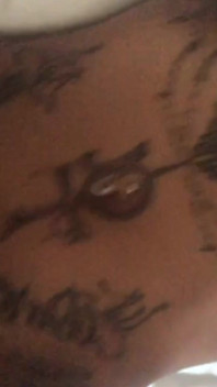 Nena tatuada
