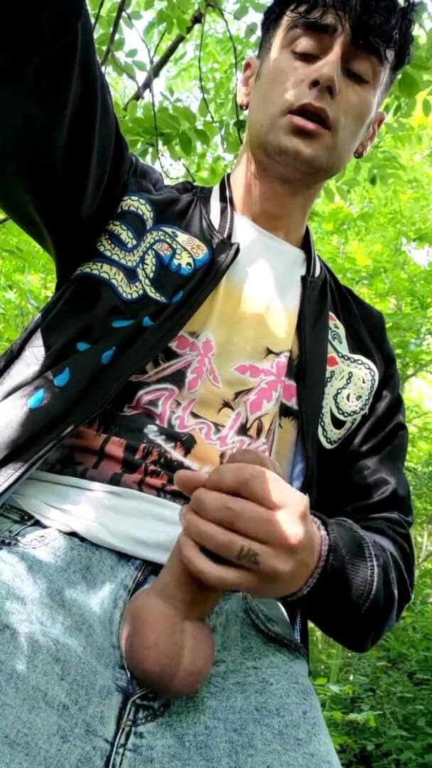 Idmir Sugary: पार्क में त्वरित वीर्य निकालना - जींस से बाहर लंड