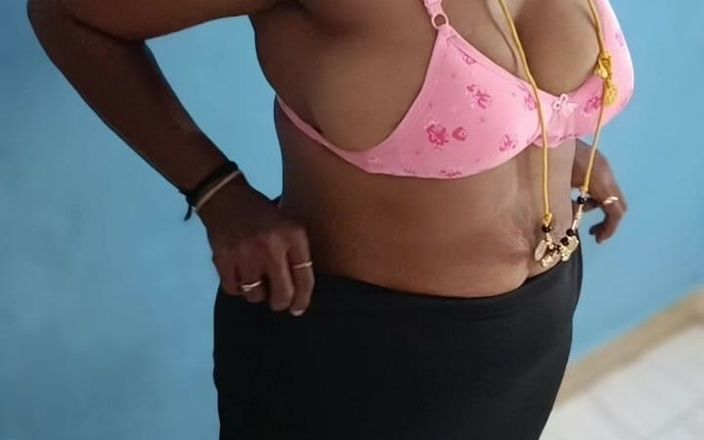 Tamil lesbian: Saree Wearing Hot New Aunty