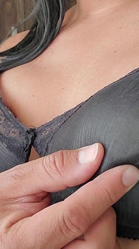 Reggiseno d nero seethrough e mutande francesi
