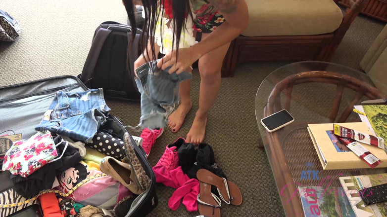 ATK Fans (Girlfriends): Virtual vacation in Hawaii with Holly Hendrix part 1