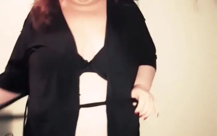 BlancaGirlBBW: My Around the House Look...lol