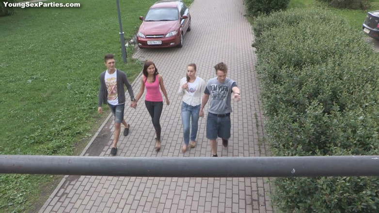 Young Sex Parties: Teens having a home fucking party