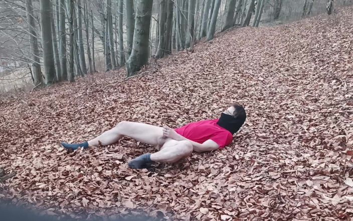 kickerscooter: Real hombre amateur, masturbación al aire libre