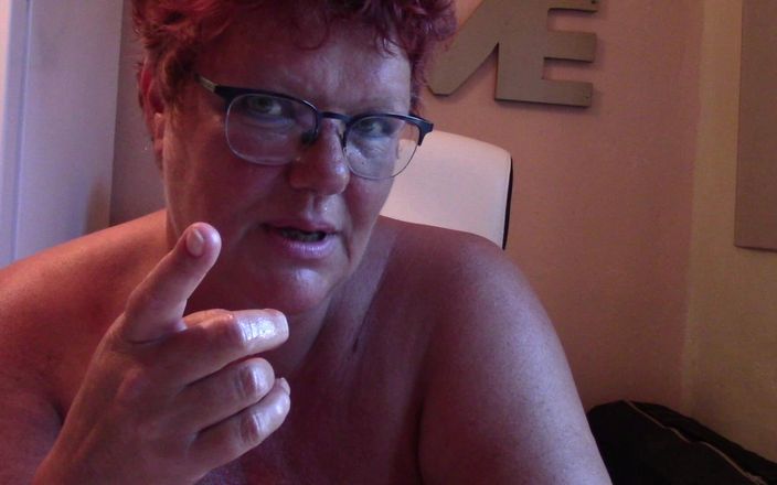 CurvyMindy: Meine riesigen möpse und Öl, Öl und mehr Öl