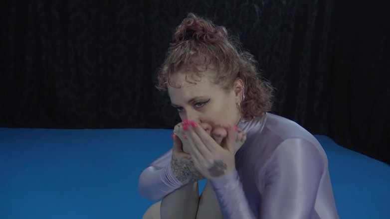 Princess Nikki - My Lesbian Fetish Clips: Wrestling pro honění