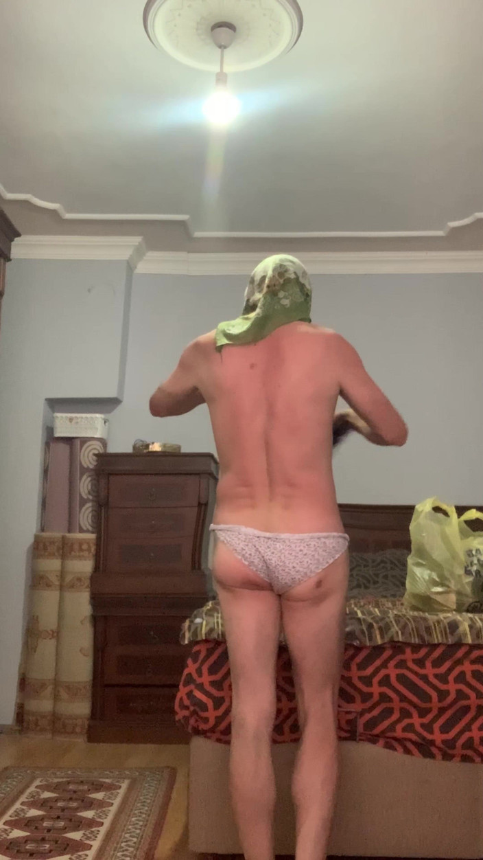 cd_aysemmm: Моя мачуха з великою дупою в хіджабі роздягається