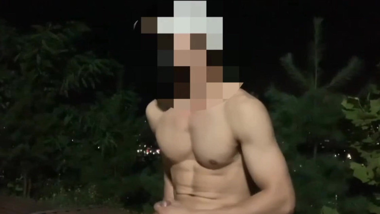 Louswee: Desire in the Dark