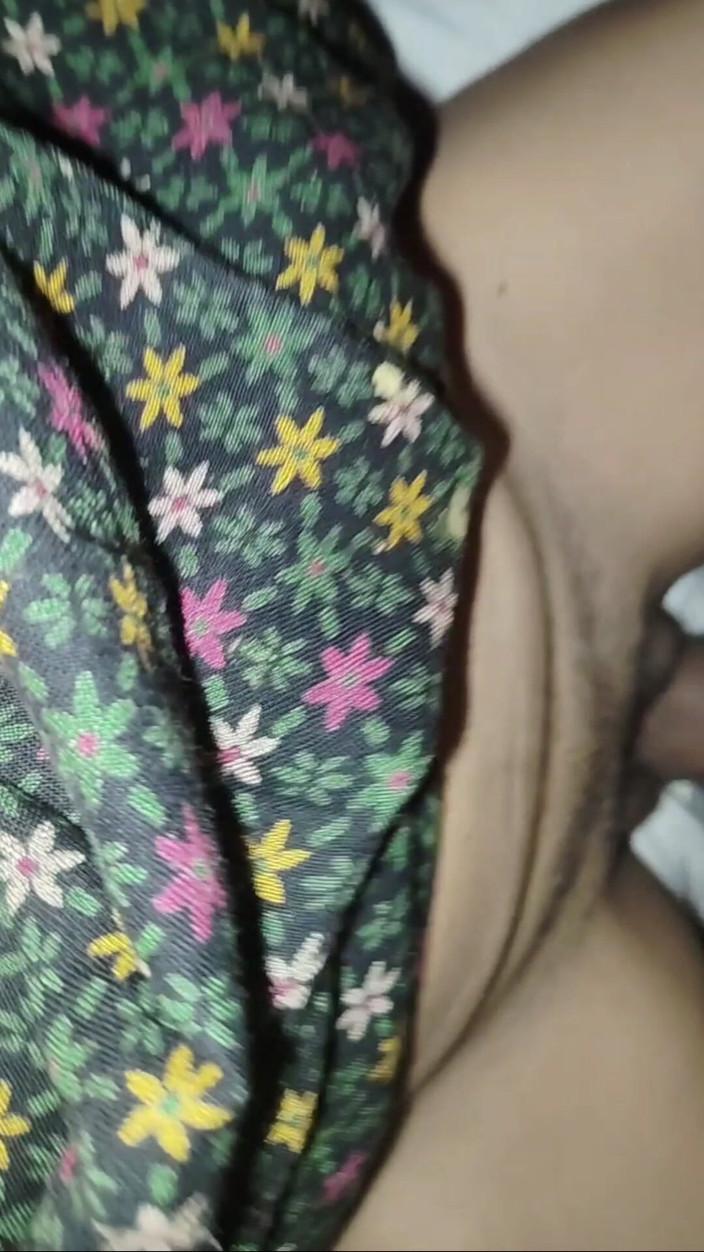 Desifukraa: Ošukal její těsnou kundičku tlustým čůrákem, ošukal si klitoris