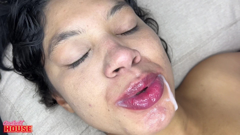 CuckoldHouse: Una Donna Appena Sposata Fa Una Doppia Penetrazione Con Un...