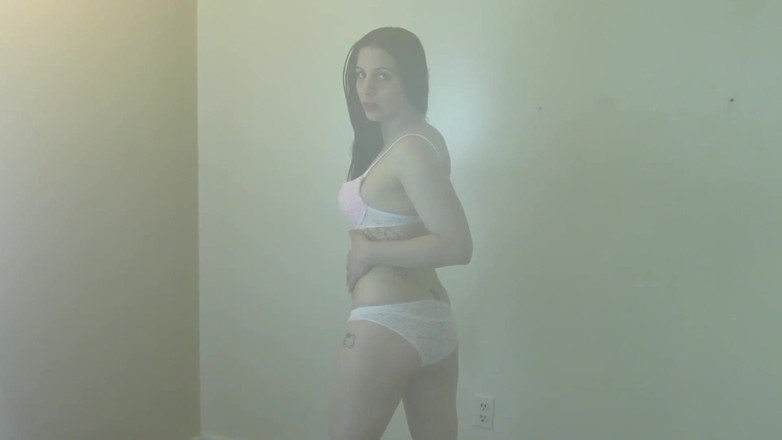 Quinn brooks: Intense Inhalant JOI