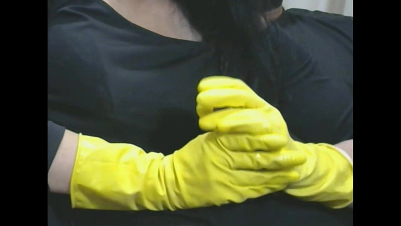 Peternorthlegend: Smoking wife in yellow rubber gloves drives me crazy III